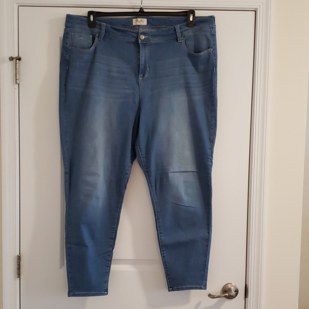 Light Blue Plus Size Ankle Jeans